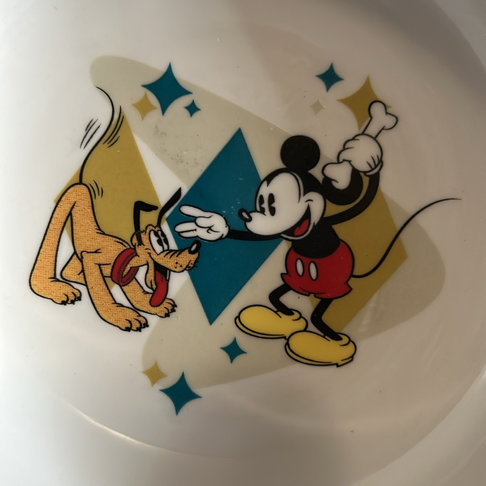 Vintage Gibson Disney Mickey & Minnie, Mickey & Pluto Ceramic Cereal Soup Bowls - Picture 7 of 11